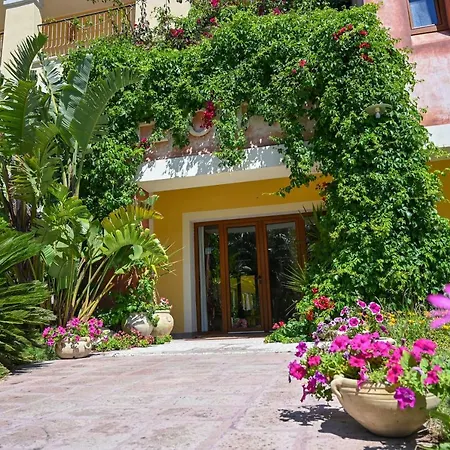Baja Romantica 3*